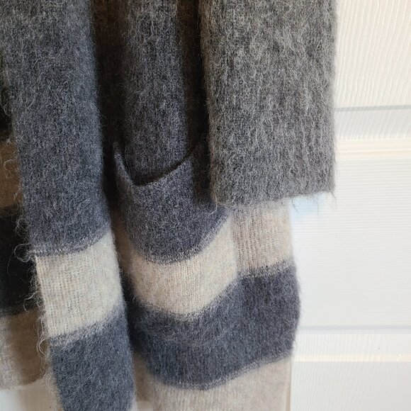 Eileen Fisher long cardigan - Picture 4 of 7